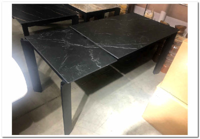 Стол CORNER 120 MATT BLACK MARBLE SOLID CERAMIC / BLACK, DISAUR